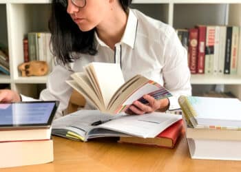 Looking for an Efficient Way to Summarize Research Papers? Try Scholarcy!