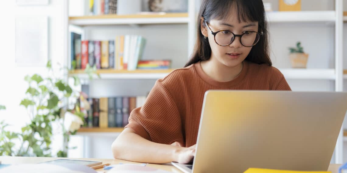 Mau Kursus Online Lewat Udemy Tanpa Bikin Boncos? Pakai Udemy Downloader Ini Aja!